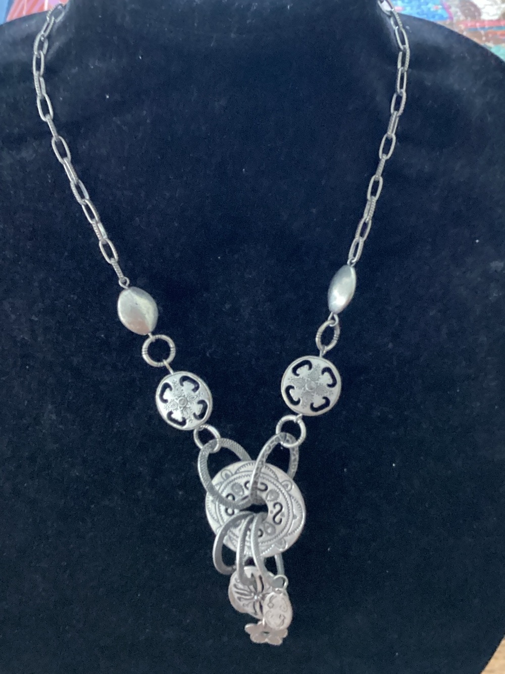 Silver Tone Decorative Pendant Necklace - Women Jewelry